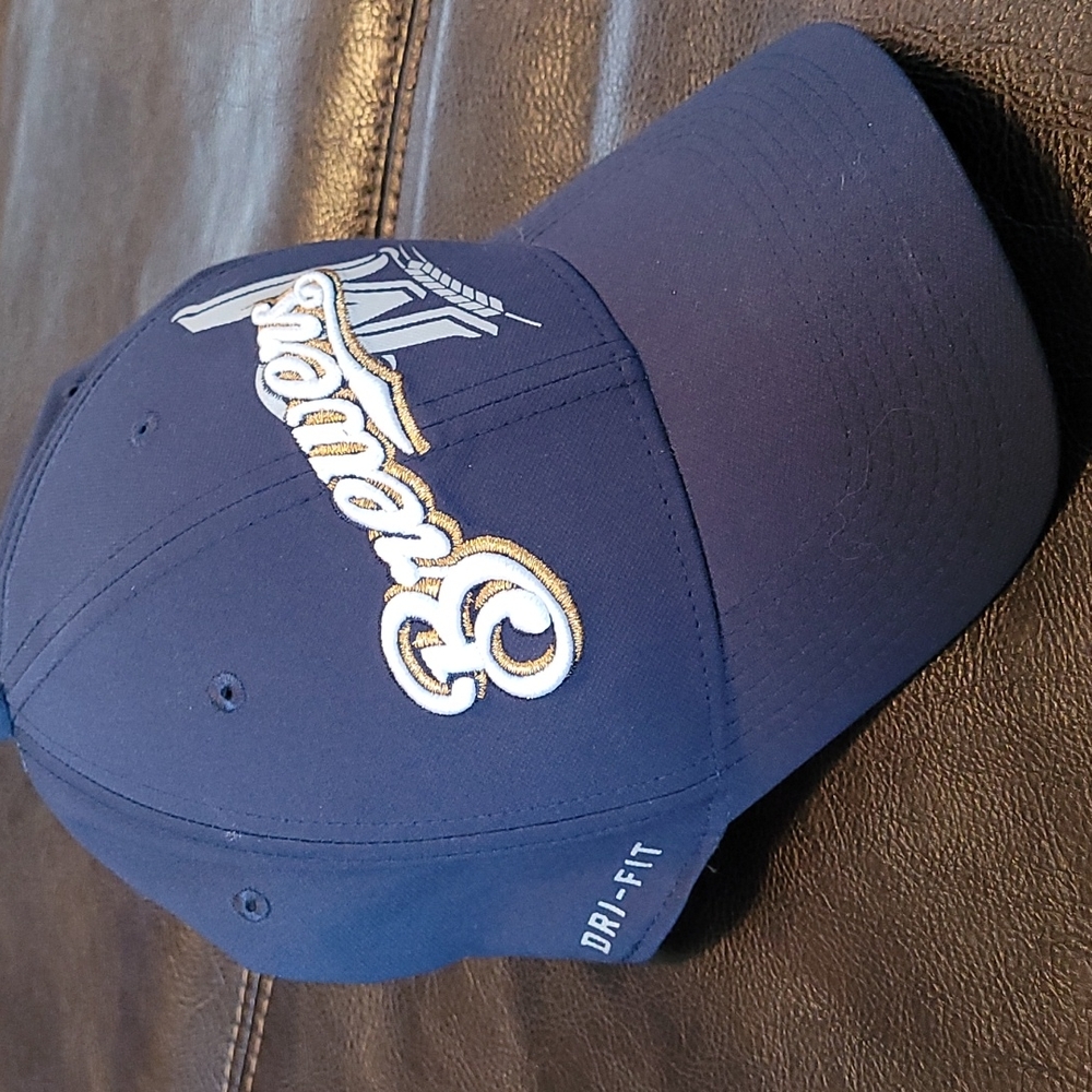 Nike Dri-fit Milwaukee Brewers Hat NWOT